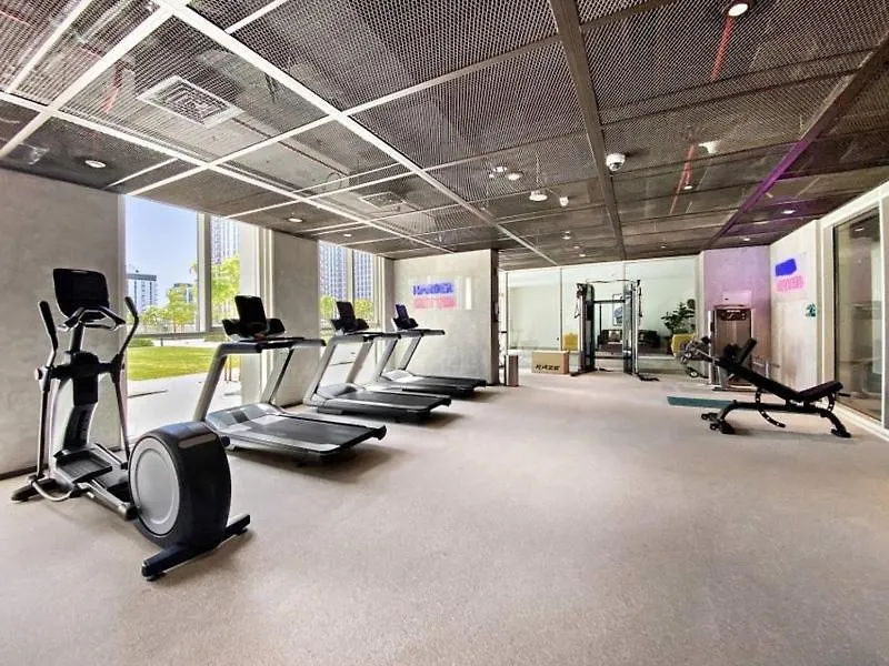 Elegant 2Br Living Steps From Dubai Hills Park Apartment