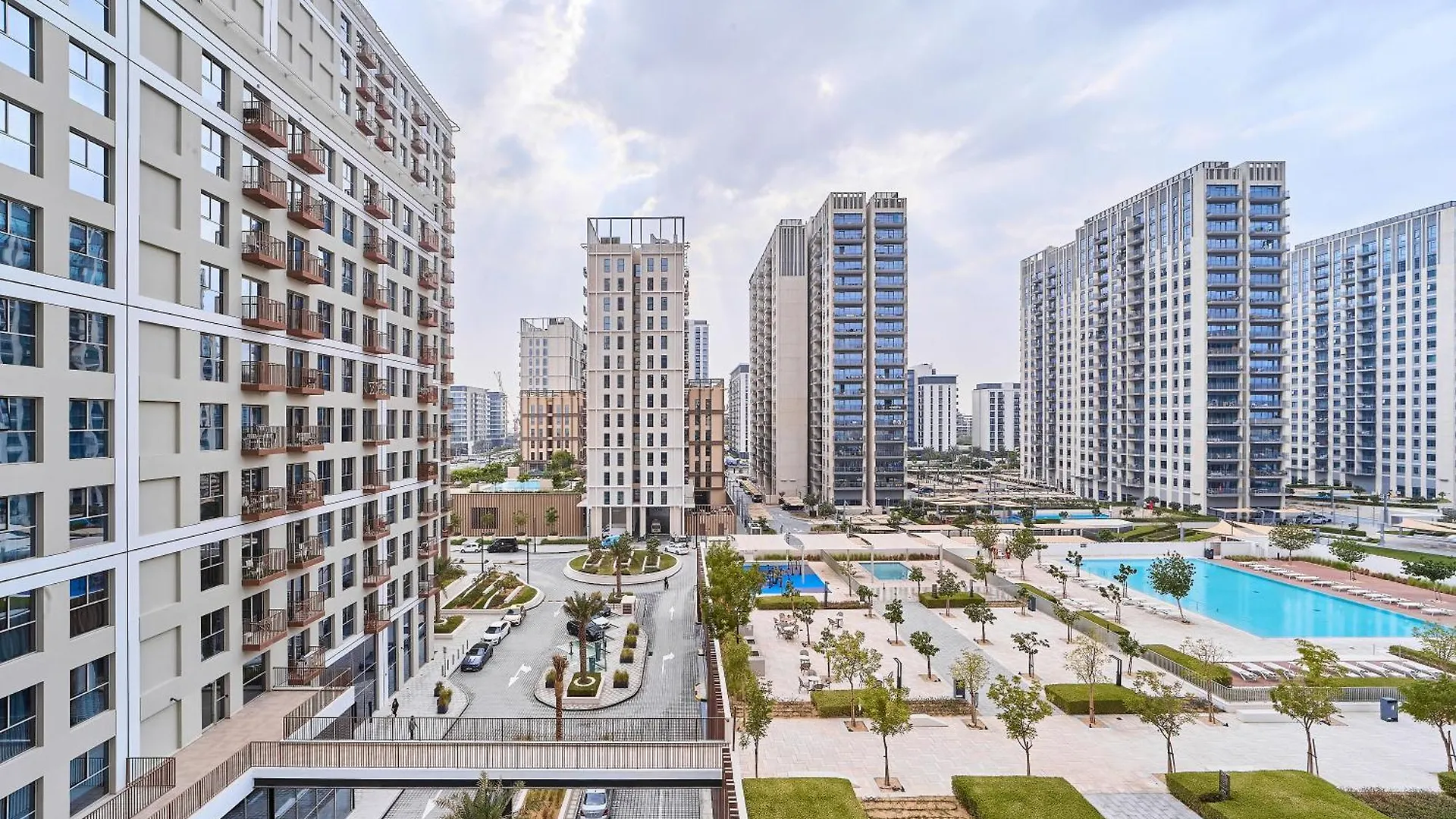 Elegant 2Br Living Steps From Dubai Hills Park Apartment 0*,