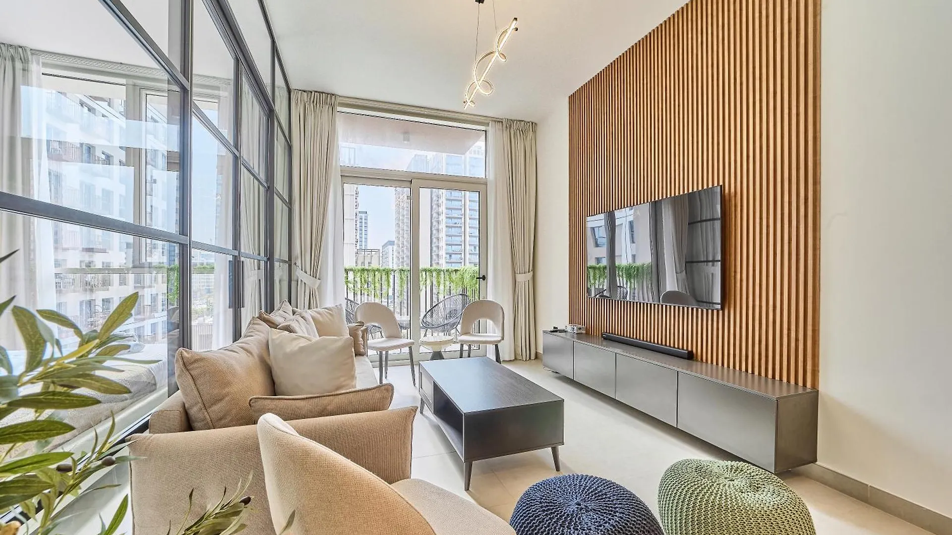 Elegant 2Br Living Steps From Dubai Hills Park Apartment